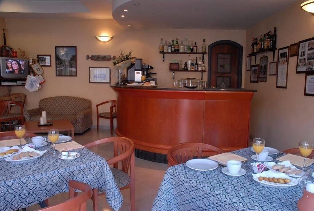 Hotel Scrivano Randazzo Eksteriør billede